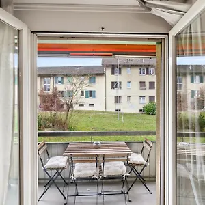 https://apt-cozy-2-bedroom-in.hotelsbaselswitzerland.com